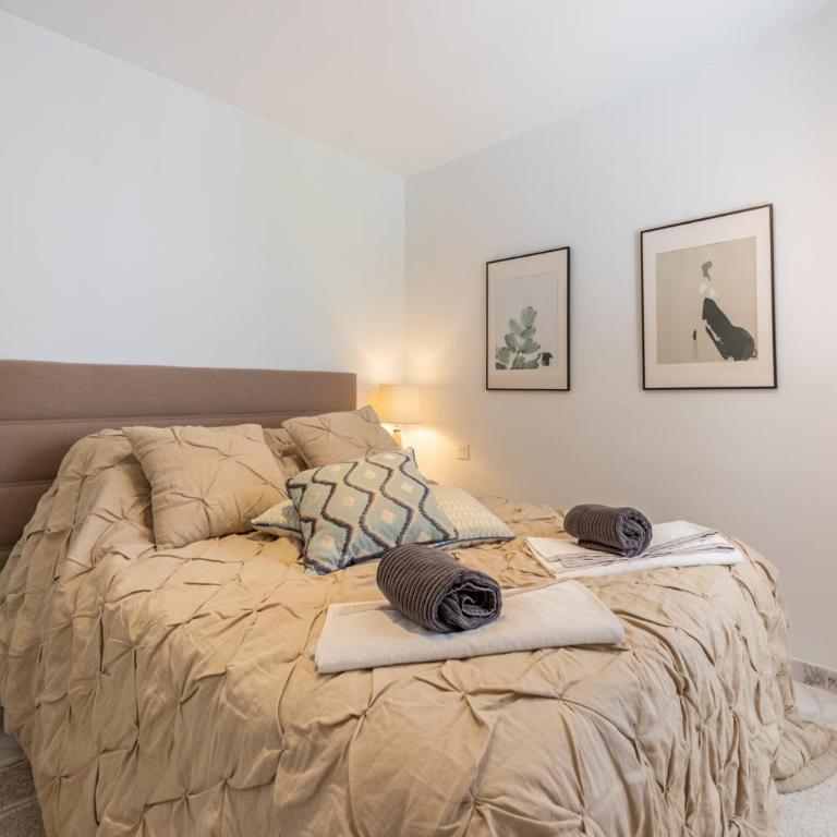 Azahara 1 8B Beautiful apartment frontline golf in popular Aloha - Apartamento de 2 dormitorios - 15