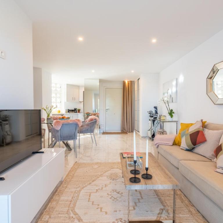 Azahara 1 8B Beautiful apartment frontline golf in popular Aloha - Apartamento de 2 dormitorios - 16