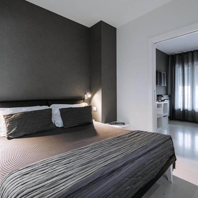 Suite1212 - Rattazzi - Camera Queen con Vasca Idromassaggio - 10