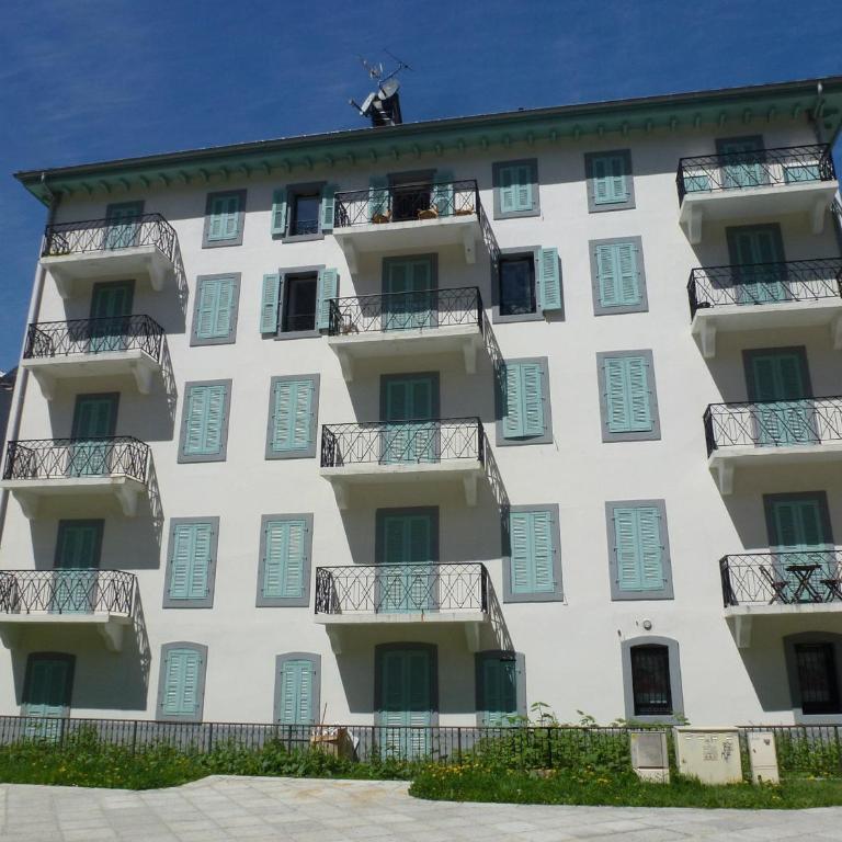 Bel appartement 3 étoiles avec balcon au cœur de Chamonix - FR-1-343-165 - Appartement - 4