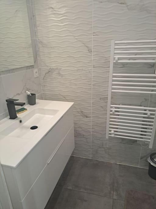Charmant appartement proche des arènes - Appartement 1 Chambre - 6
