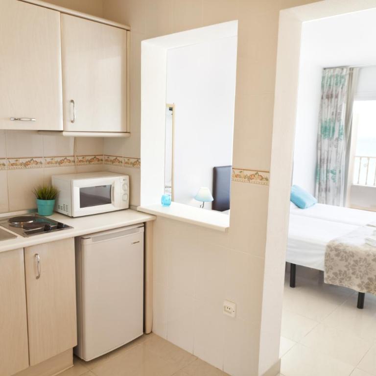 Apartamentos Carolina - Estudio con vistas al mar (2 adultos) - 34