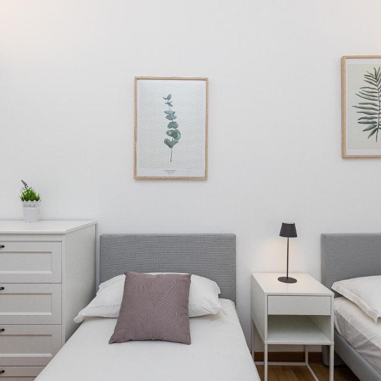 Augusto Imperatore by Rental in Rome - Appartamento con 2 Camere da Letto - 5