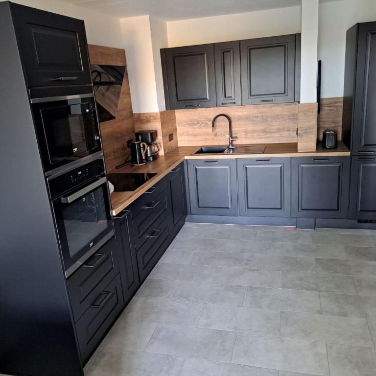APPARTEMENT CLIMATISÉ AVEC TERRASSE ET APERÇU MER - Golfe de Saint-Tropez - Appartement 1 Chambre - 9