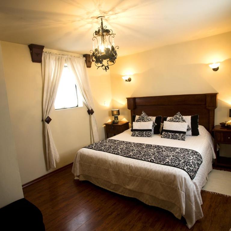 Roka Plaza Hotel Boutique - Habitación Deluxe con cama extragrande - 2