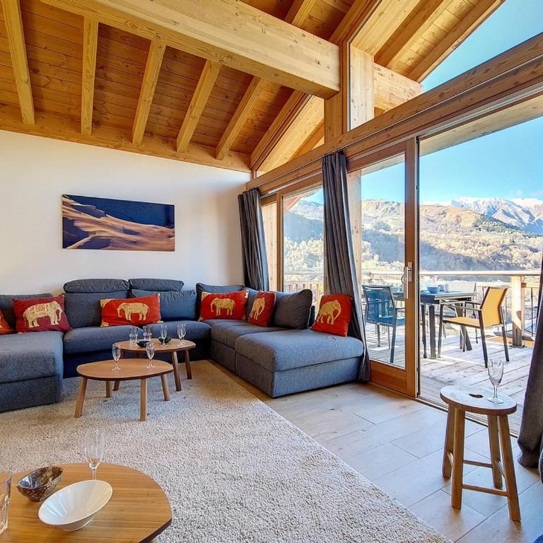 Chalet spacieux avec sauna, accès pistes, Wi-Fi et parking - FR-1-344-720 - Chalet - 1