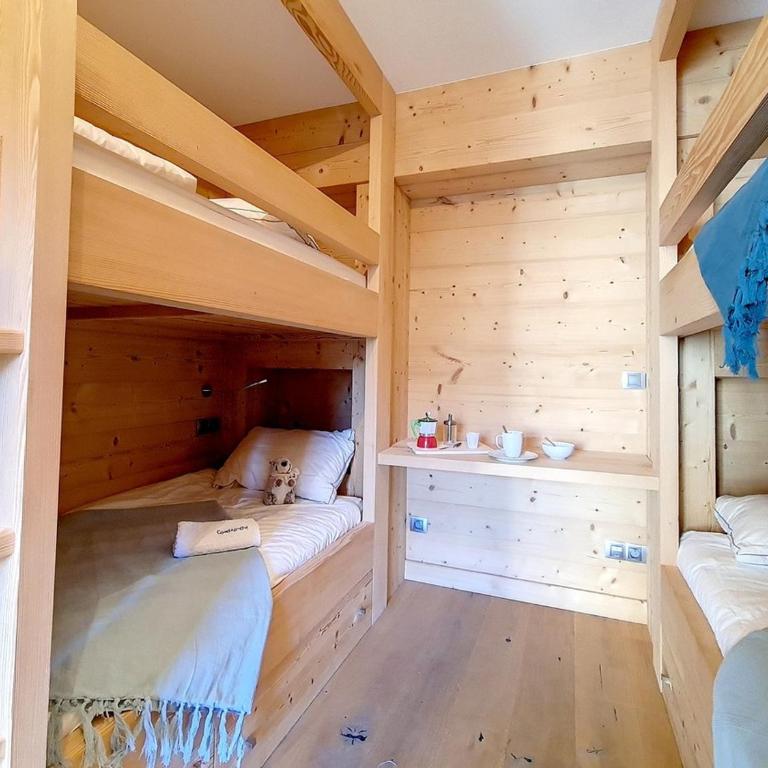 Chalet spacieux avec sauna, accès pistes, Wi-Fi et parking - FR-1-344-720 - Chalet - 11