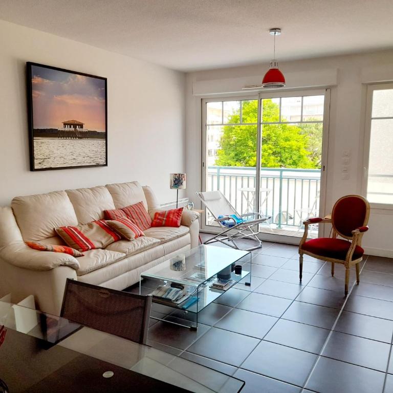 Appartement T3 Contemporain, Proche Plage et Centre, Parking Sécurisé, Wi-Fi - FR-1-319-11 - Apartment (4 Erwachsene) - 2