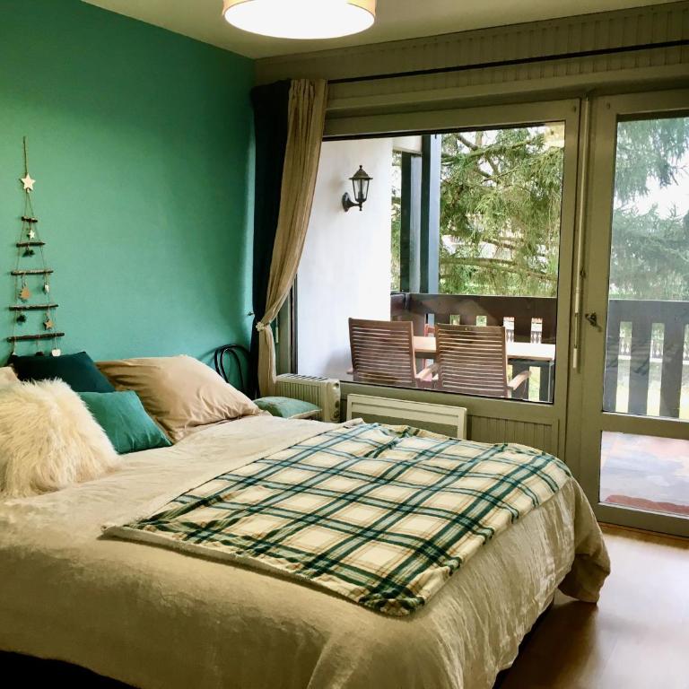 T2 Centre Village - Proximité télécabine - Vue montagne Plein Sud - Terrasse couverte - Balcon - Chambre 1 Lit double en 160 - Salon 1 canapé convertible en 140 - Cuisine séparée - Apartment mit 1 Schlafzimmer - 7