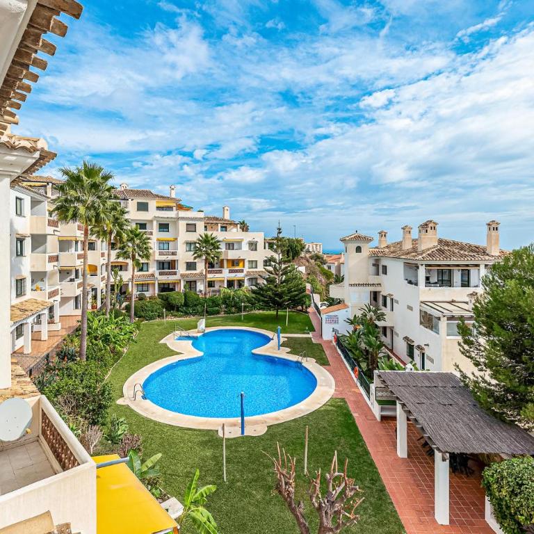 Beautiful Apartment In Benalmádena - Two-Bedroom Apartment - 10