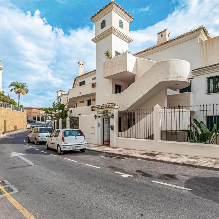 Beautiful Apartment In Benalmádena - Two-Bedroom Apartment - 12