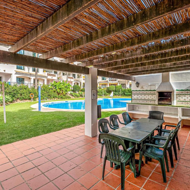 Beautiful Apartment In Benalmádena - Two-Bedroom Apartment - 11