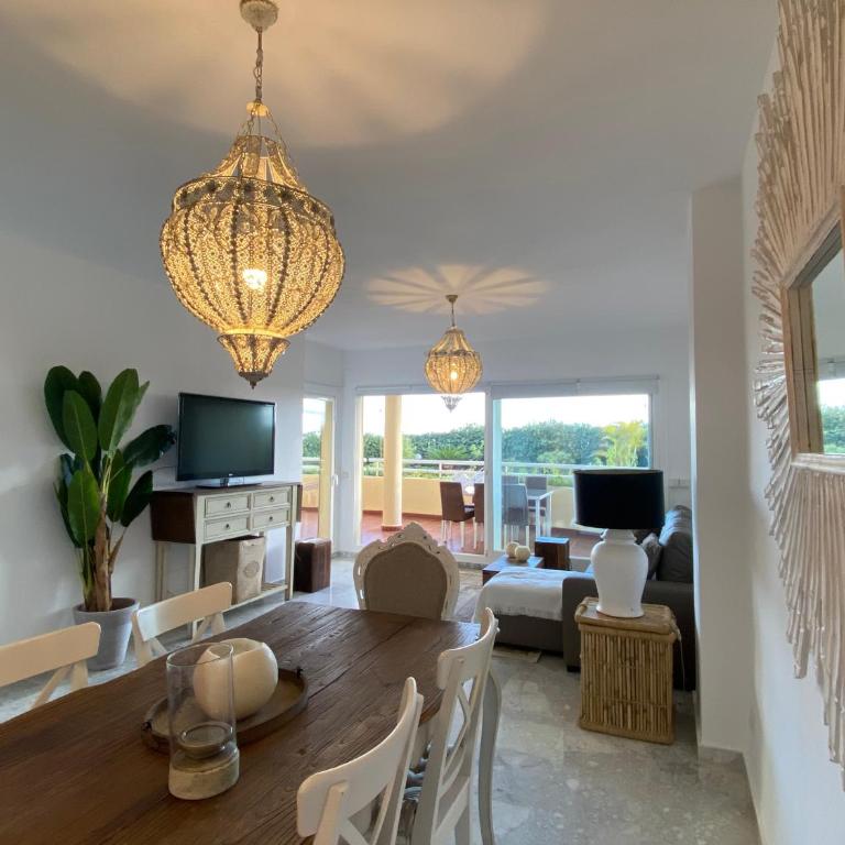 AlquilaEasy Costa Quebrada - Two-Bedroom Apartment - 4