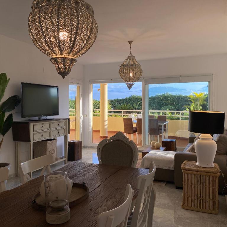 AlquilaEasy Costa Quebrada - Two-Bedroom Apartment - 8