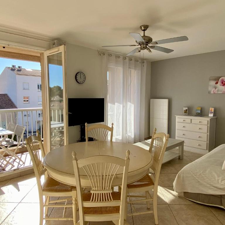 Les locations Cinaureva "Les Îles d'Or" - Appartement 2 Chambres - 1