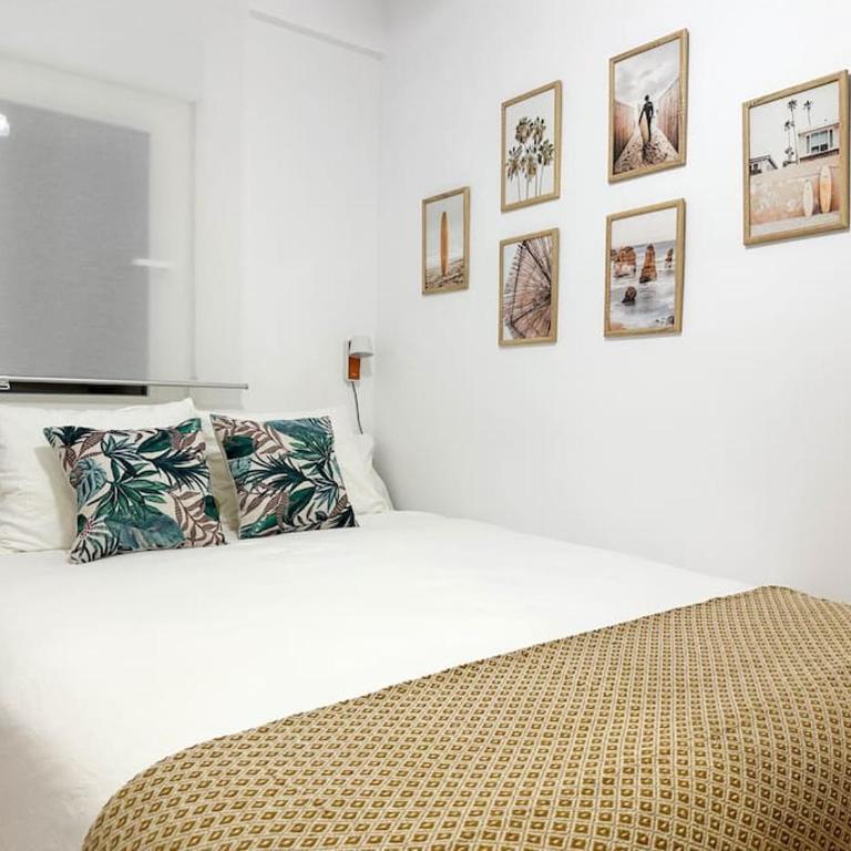 Creatividad y personalidad en centro de Alicante - Three-Bedroom Apartment - 3