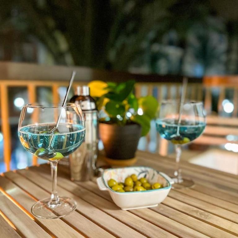Creatividad y personalidad en centro de Alicante - Three-Bedroom Apartment - 8