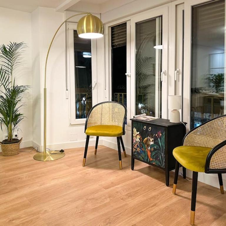 Creatividad y personalidad en centro de Alicante - Three-Bedroom Apartment - 9
