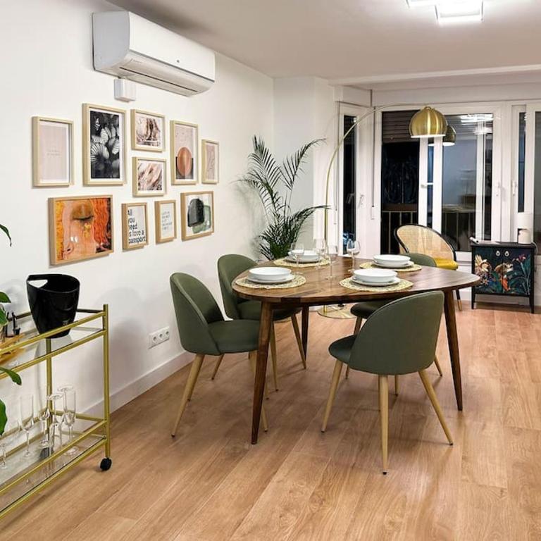Creatividad y personalidad en centro de Alicante - Three-Bedroom Apartment - 18
