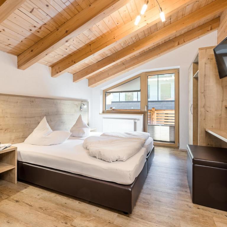 Apart Corona - Apartment mit 3 Schlafzimmern - 12