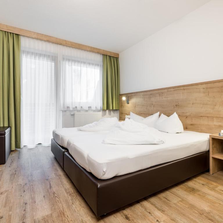 Apart Corona - Apartment mit 3 Schlafzimmern - 19