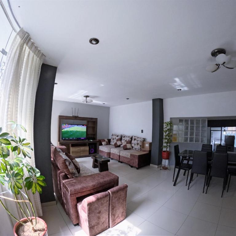 Departamento amplio y bonito en Arequipa - Apartamento de 3 dormitorios con balcón - 5