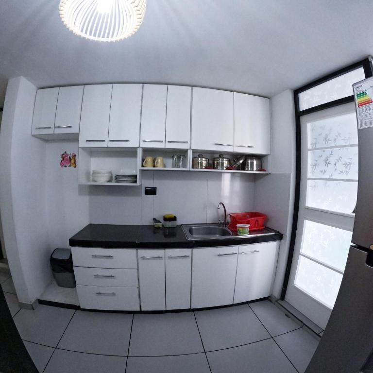 Departamento amplio y bonito en Arequipa - Apartamento de 3 dormitorios con balcón - 22