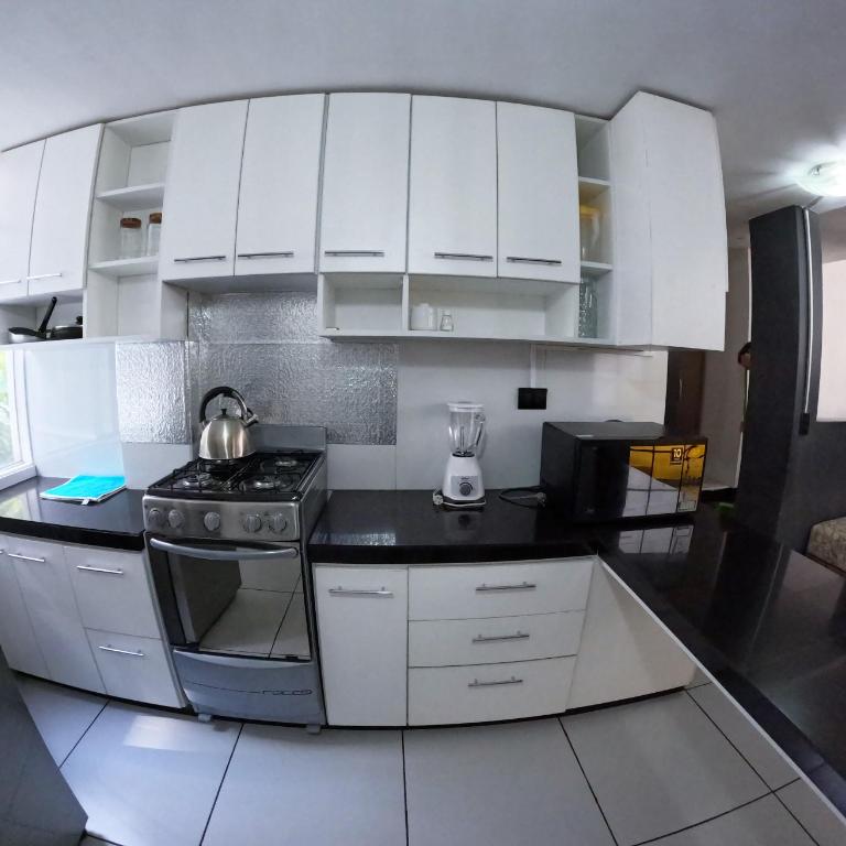 Departamento amplio y bonito en Arequipa - Apartamento de 3 dormitorios con balcón - 23