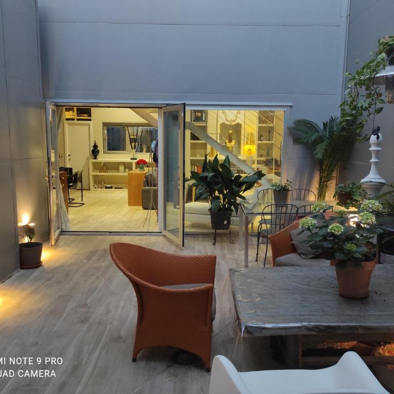 Habitación y baño en planta independiente en centro de sevilla - Habitación Doble Grande - 1