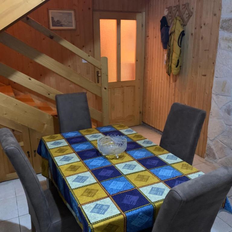 Guest House Đina - Four-Bedroom House - 24