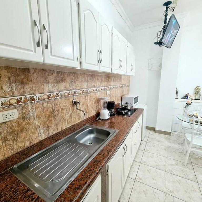 Condominio Gladys Suite C2 Alborada Samanes - Apartamento de 1 dormitorio - 30