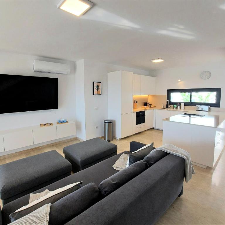 Villa Playa Amadores - Luxury villa with heated pool - Villa - 13