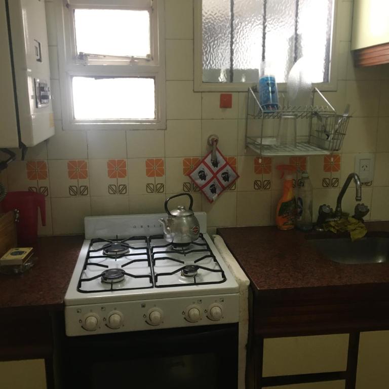 Depto luminoso próximo a av.Sta Fe y Av.Pueyrredon - Apartamento de 1 dormitorio - 4