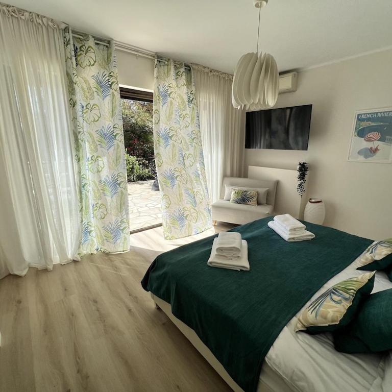 Fantastic villa in the bay of Cannes, 5 minutes from the beach - with private pool - Villa - Vue sur Mer - 41