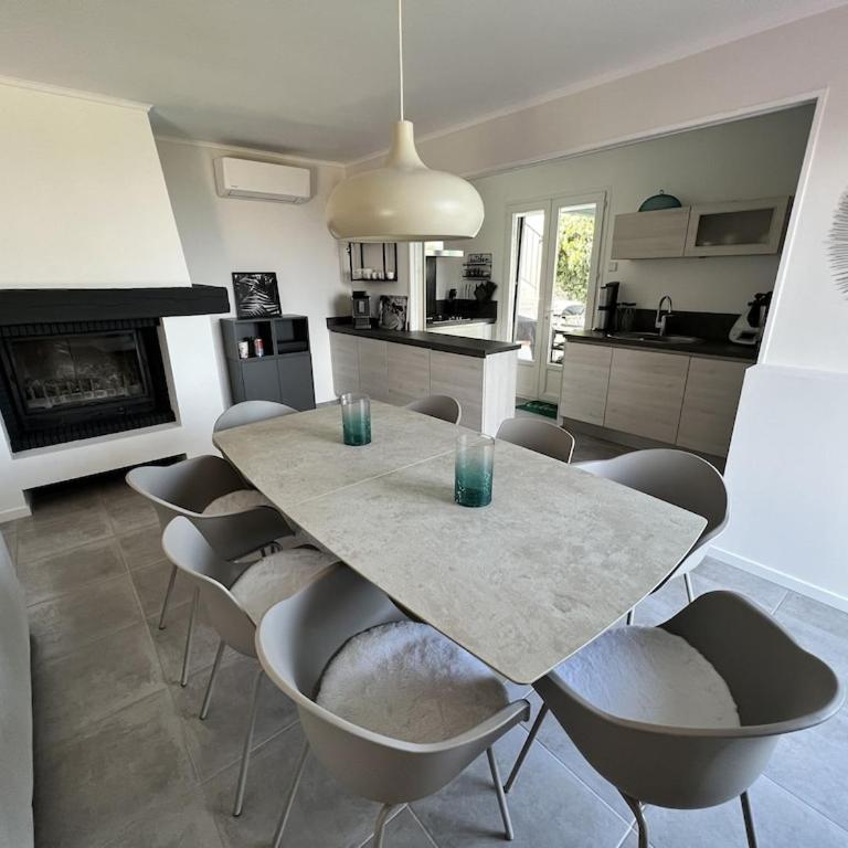 Fantastic villa in the bay of Cannes, 5 minutes from the beach - with private pool - Villa - Vue sur Mer - 27