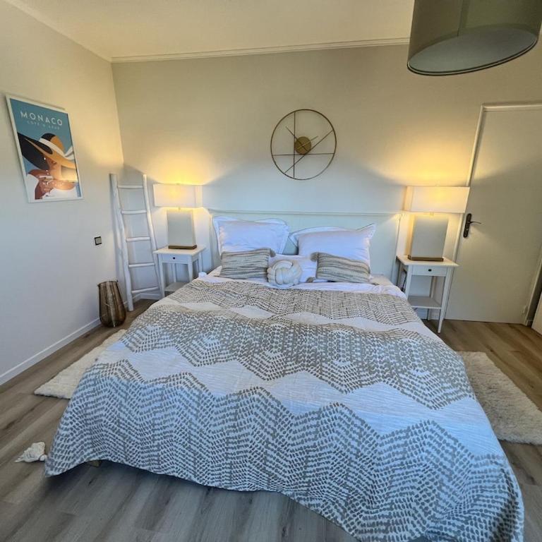 Fantastic villa in the bay of Cannes, 5 minutes from the beach - with private pool - Villa - Vue sur Mer - 46