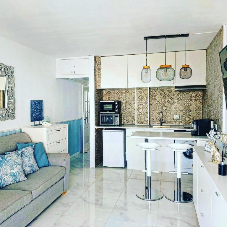 Canarian blue Suite tropical garden view & Pool - Apartamento de 1 dormitorio - 6