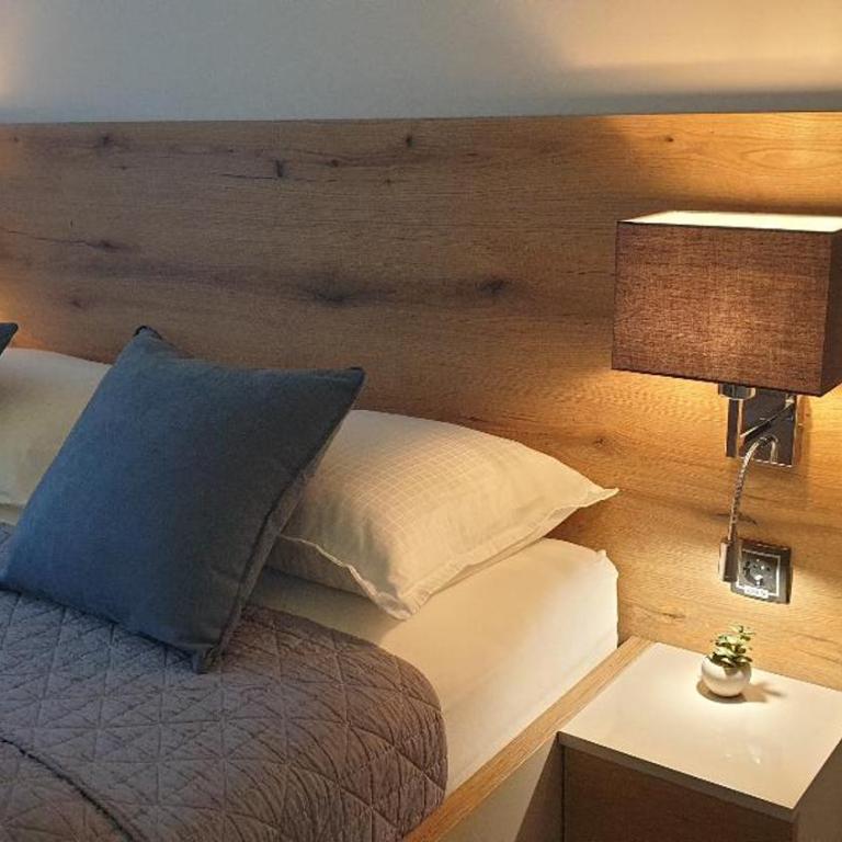 FAMILY RESORT SUBOTICA Apartments - Deluxe Suite - 8