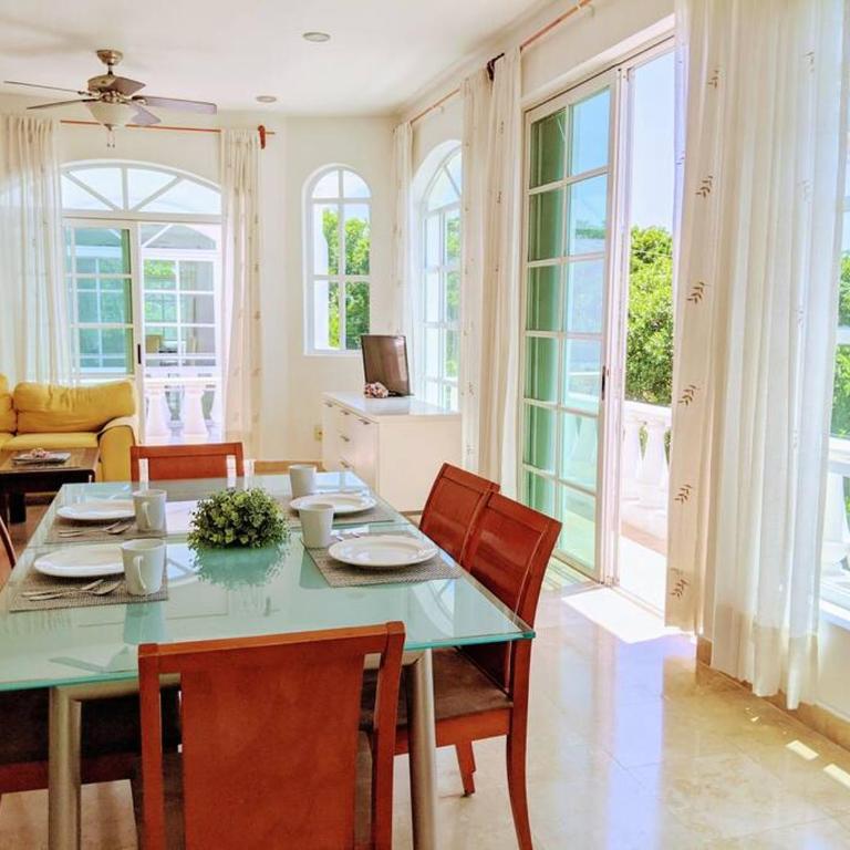 18br up to 50guest Castillos Playacar walk to Beach and 5th Ave 1000Mbps - Vacation Home - 2