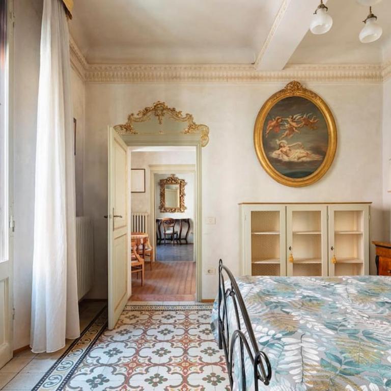 Central Elegant Apartment - Liberty House - Appartamento con 2 Camere da Letto - 1