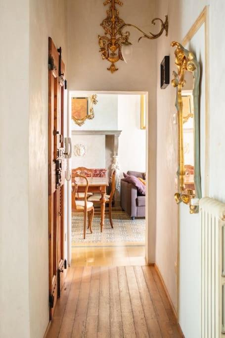 Central Elegant Apartment - Liberty House - Appartamento con 2 Camere da Letto - 13