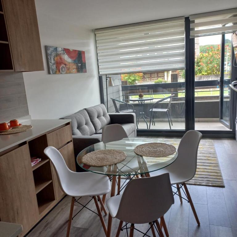 Comodo departamento - Apartamento de 2 dormitorios - 1