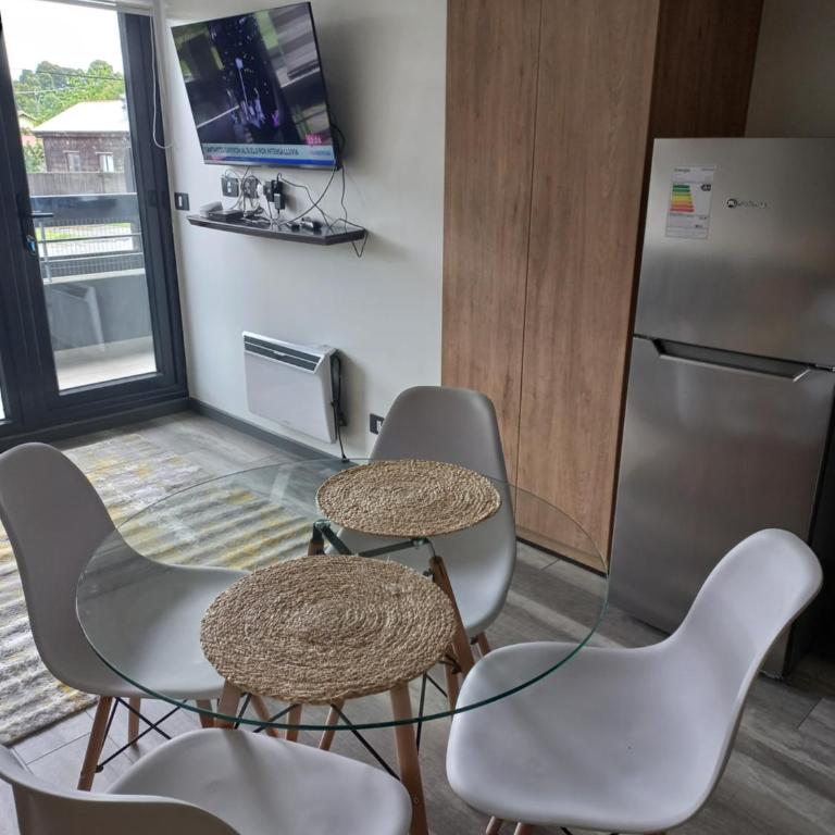 Comodo departamento - Apartamento de 2 dormitorios - 2