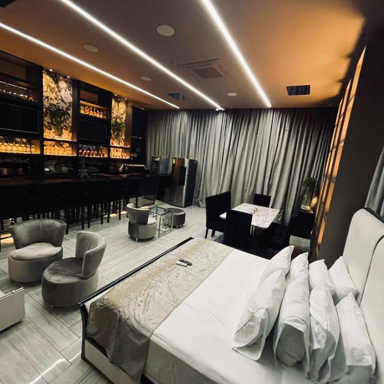 1Million Luxury Suites - Apartamento de 1 dormitorio - 5