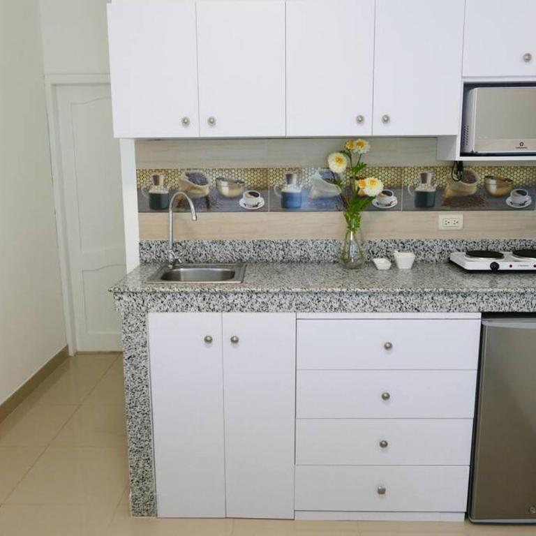 Habitacion Con Balcón Vista Mar Playa & Piscina - Apartamento de 1 dormitorio - 3