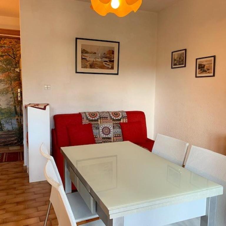 Joli T2 Rez-de-Jardin Avec Piscine et Parking - FR-1-607-110 - Maison de Vacances - 1
