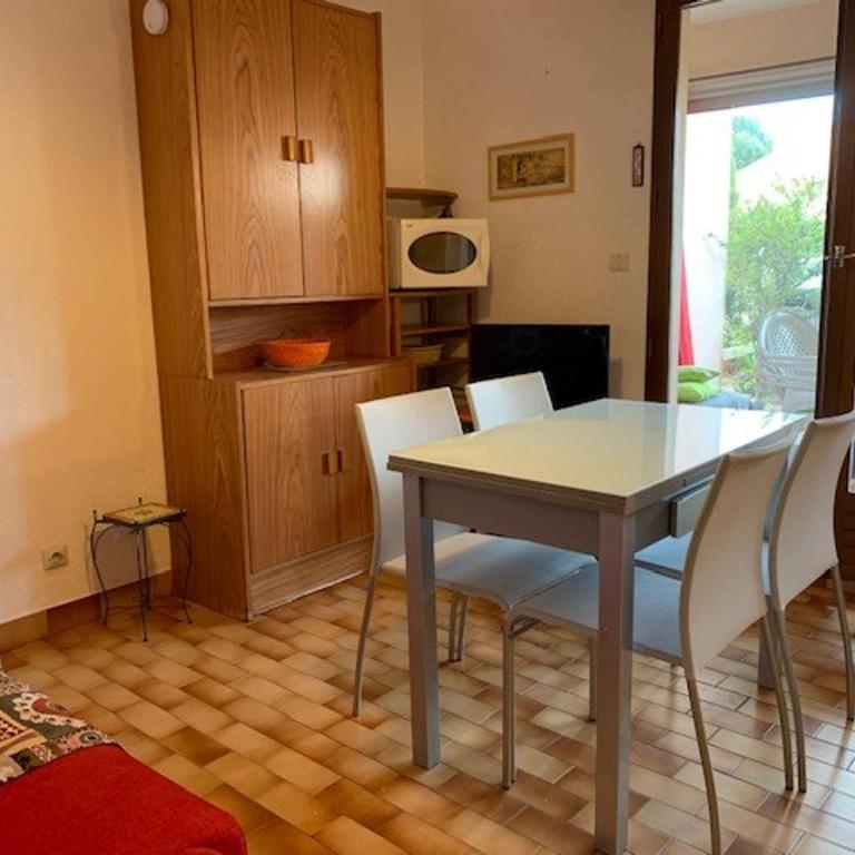 Joli T2 Rez-de-Jardin Avec Piscine et Parking - FR-1-607-110 - Maison de Vacances - 3