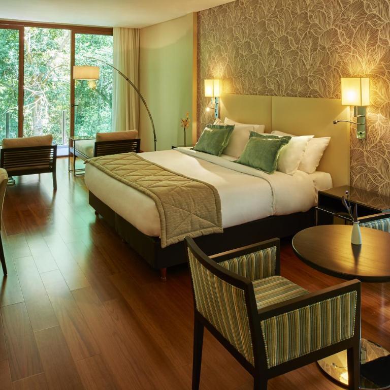 Mercure Iguazu Hotel Iru - Suite Junior con cama doble y sofá cama - 5