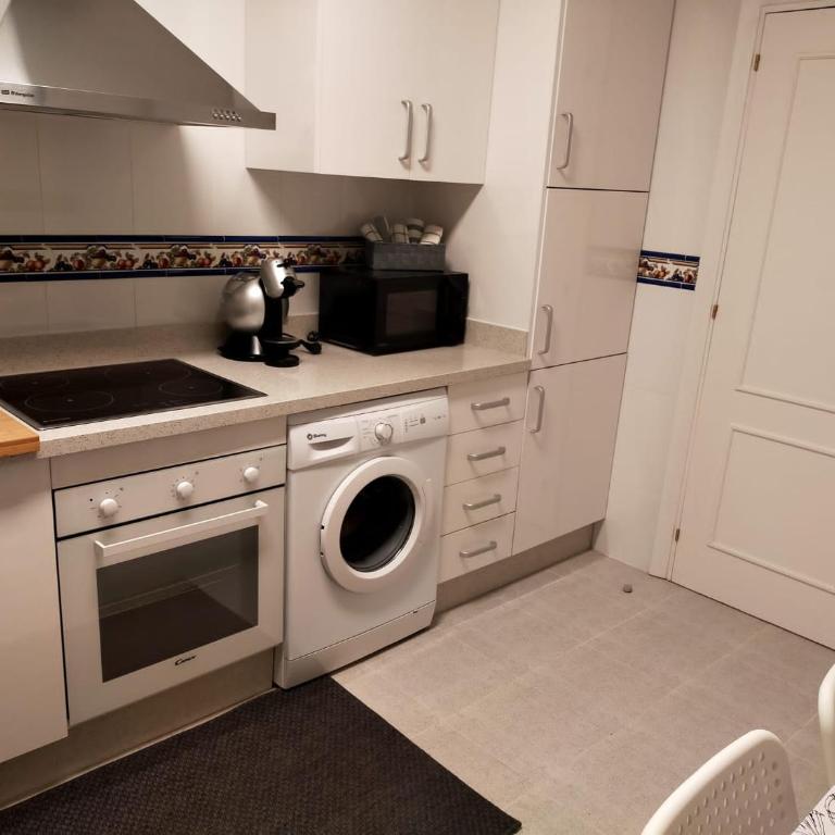 BASTINAZO ALOHADREAM - PREMIUM - La mejor ubicación con Aire Acondicionado, Insonorización, Terraza y Equipamiento en El Puerto de Santa María - Grupo de solo menores de 25 no aceptados salvo fianza adicional - Apartamento - 23