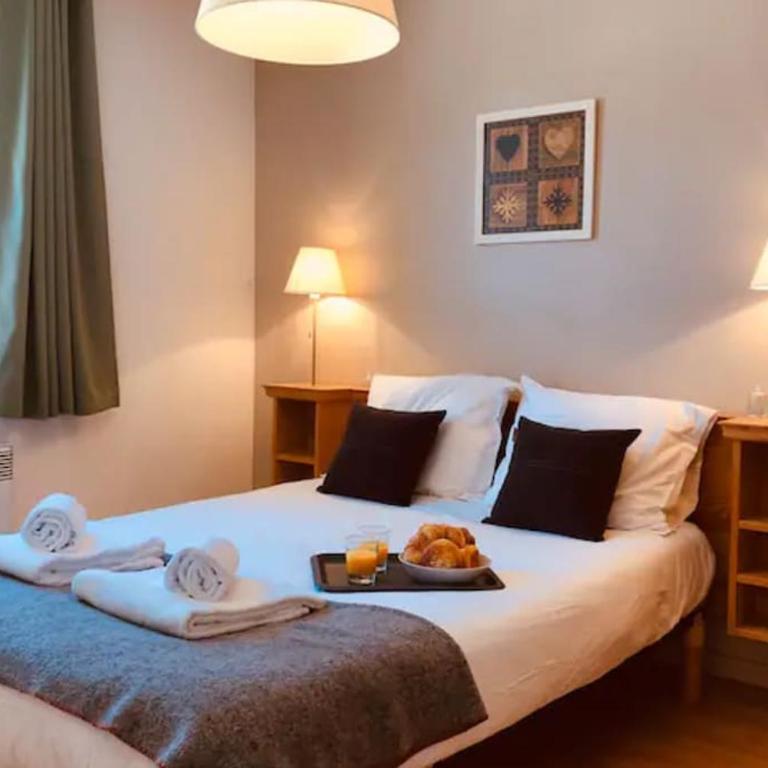 CHARMANT T3 AVEC VUE MONTAGNE et PARKING PRIVATIF - Appartement 2 Chambres - 1